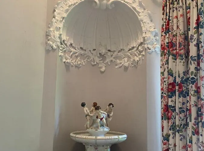 Schloss Langenzell, Grafensuite * Wiesenbach